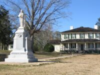 A monument to Alexander Stephens fronts his home in Crawfordville, Ga. Via Wikipedia.